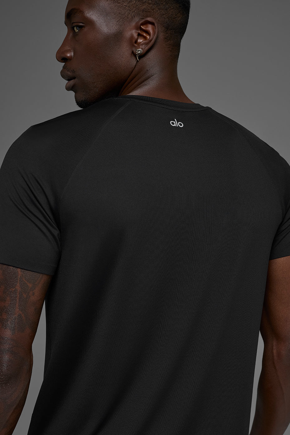 Idol Crewneck Short Sleeve - Black--3