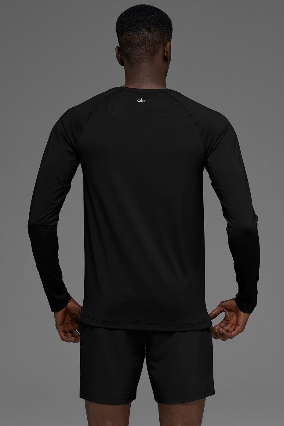 Idol Crewneck Long Sleeve - Black--2
