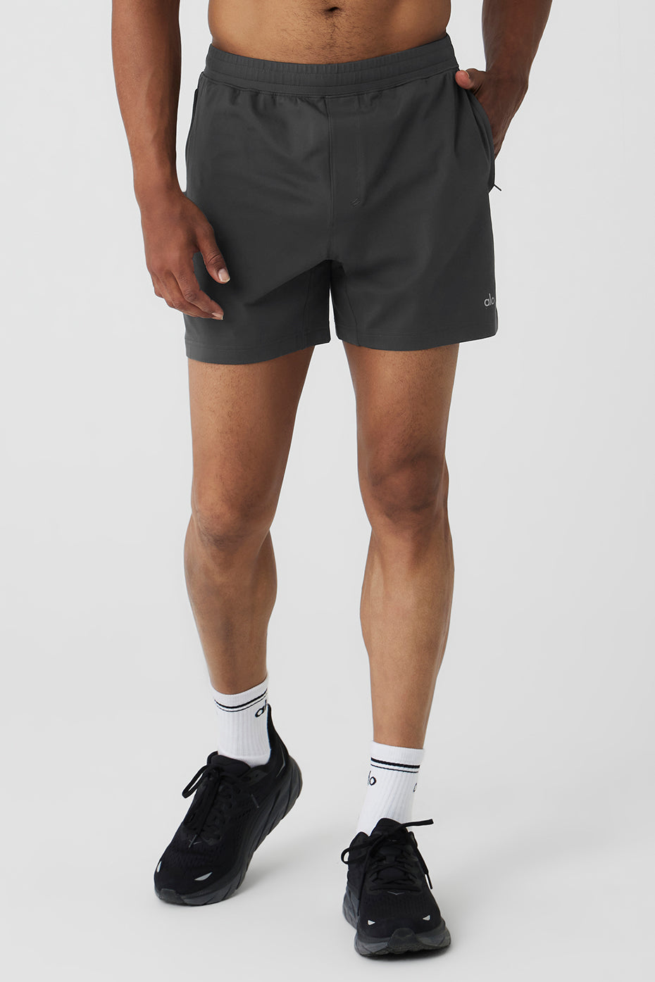 7" Conquer React Performance Short - Anthracite--0