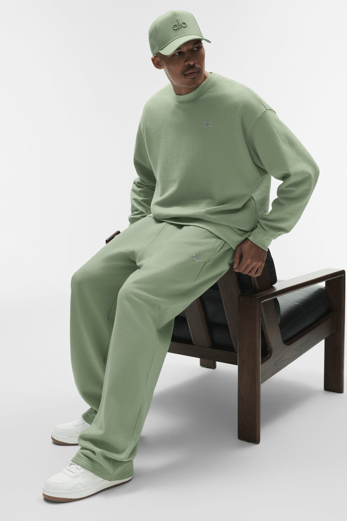 Accolade Crew Neck Pullover - Dune Grass--4