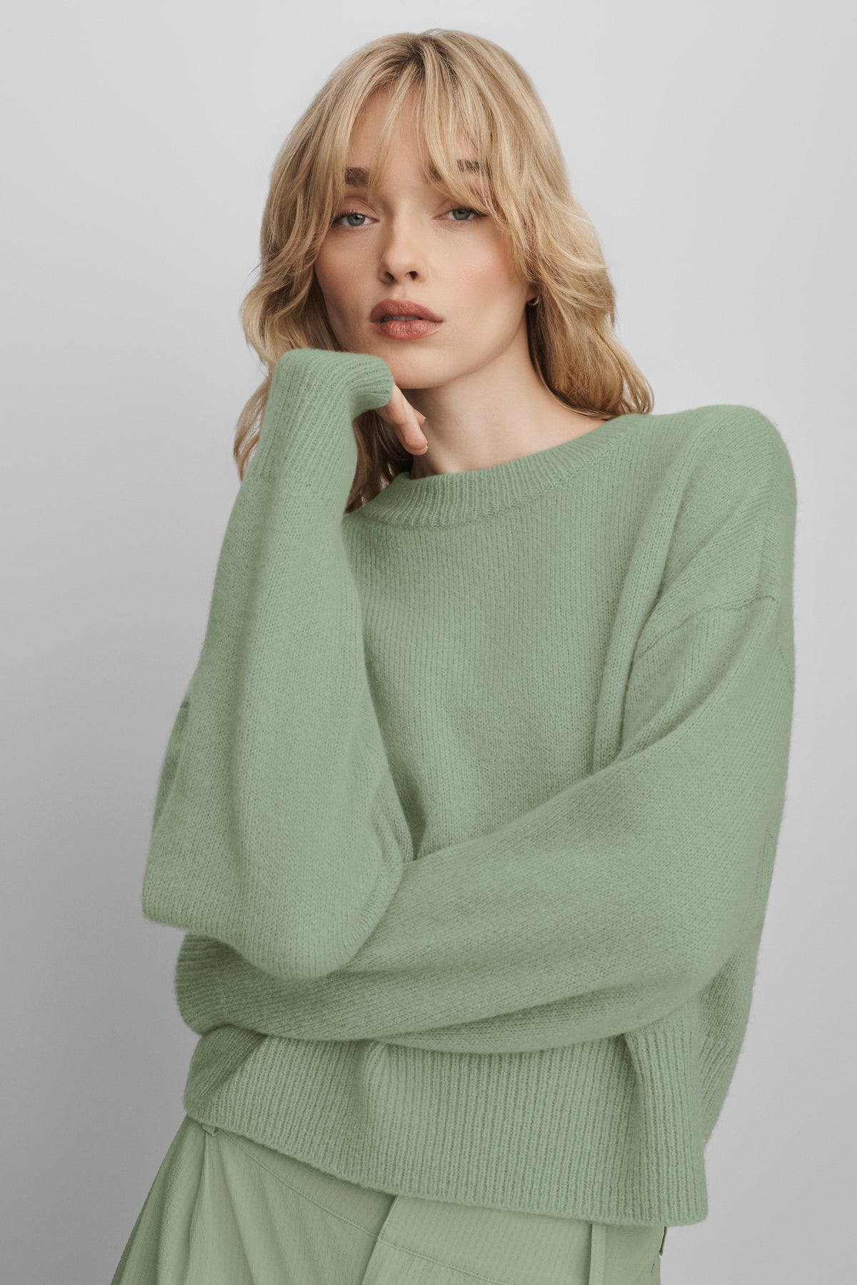 Wool Cashmere Cropped New Class Crewneck Sweater - Dune Grass--0