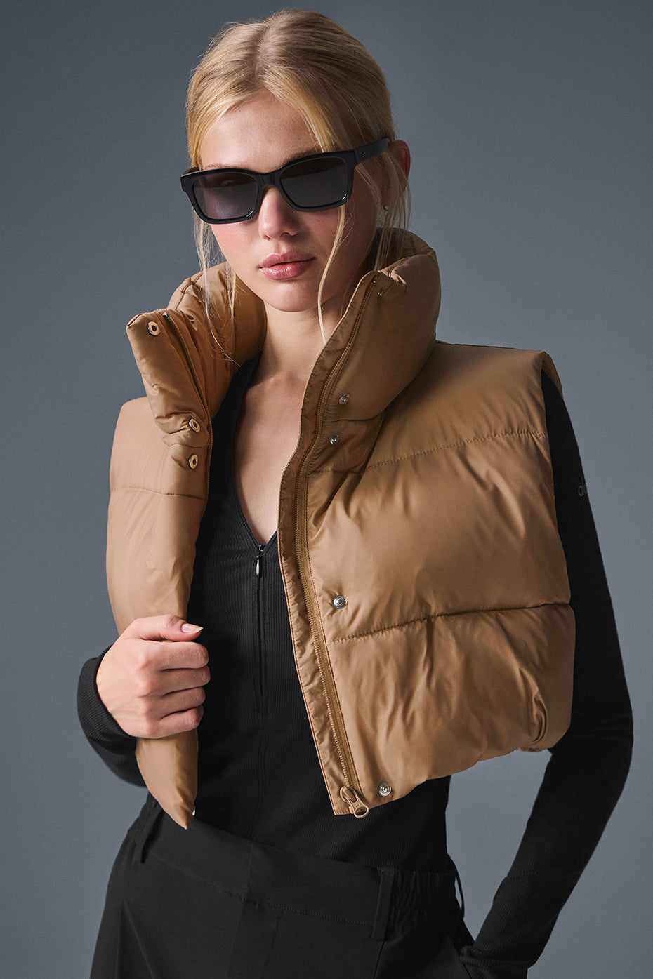Cropped Gold Rush Puffer Vest - Toasted Almond--5
