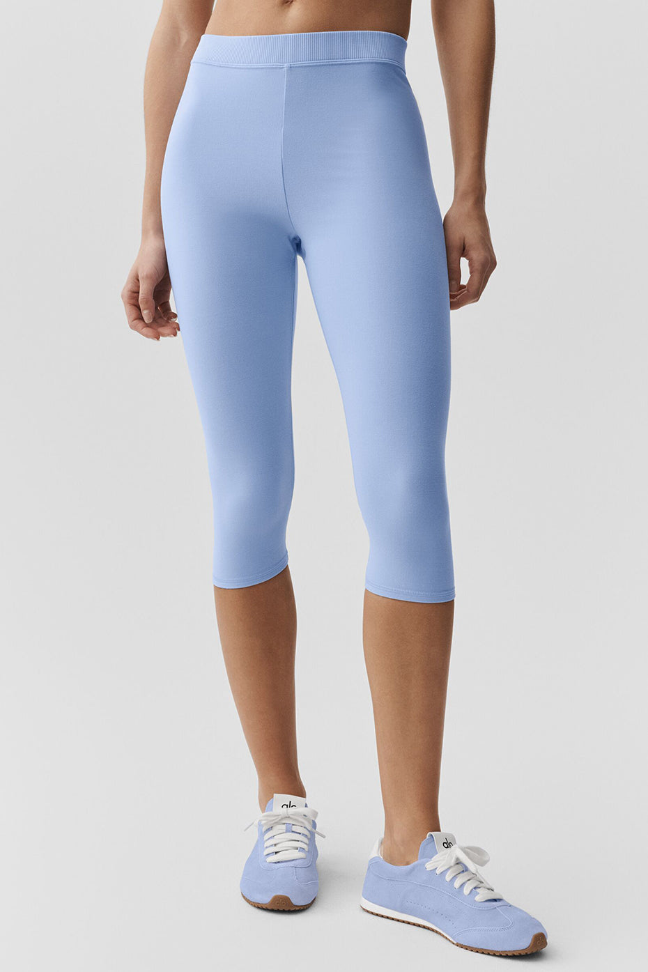 Alosoft High-Waist Iconic 90's Capri - Light Provence Blue--0