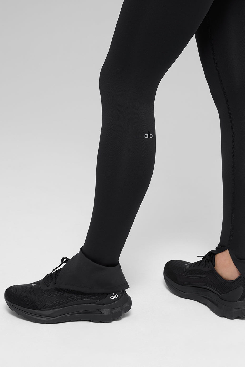 Airlift High-Waist Elongated Legging - Black--3