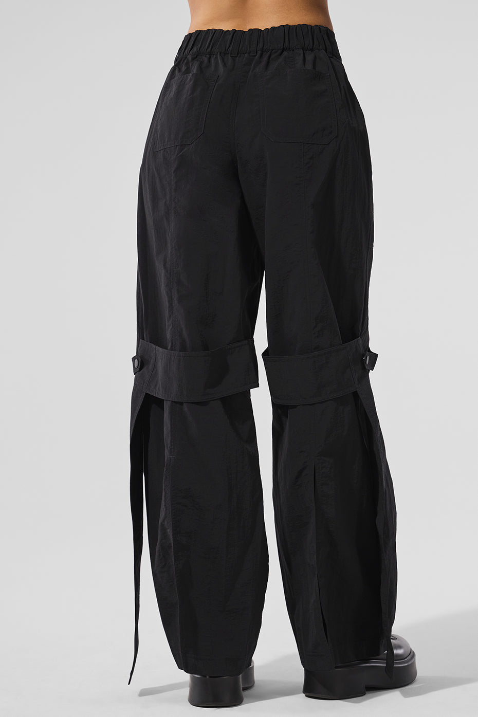 High-Waist Voyager Trouser - Black--2