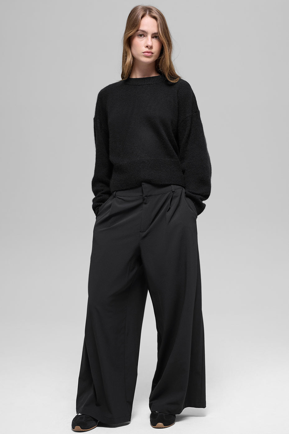 High-Waist Dreamscape Trouser (Short) - Black--0