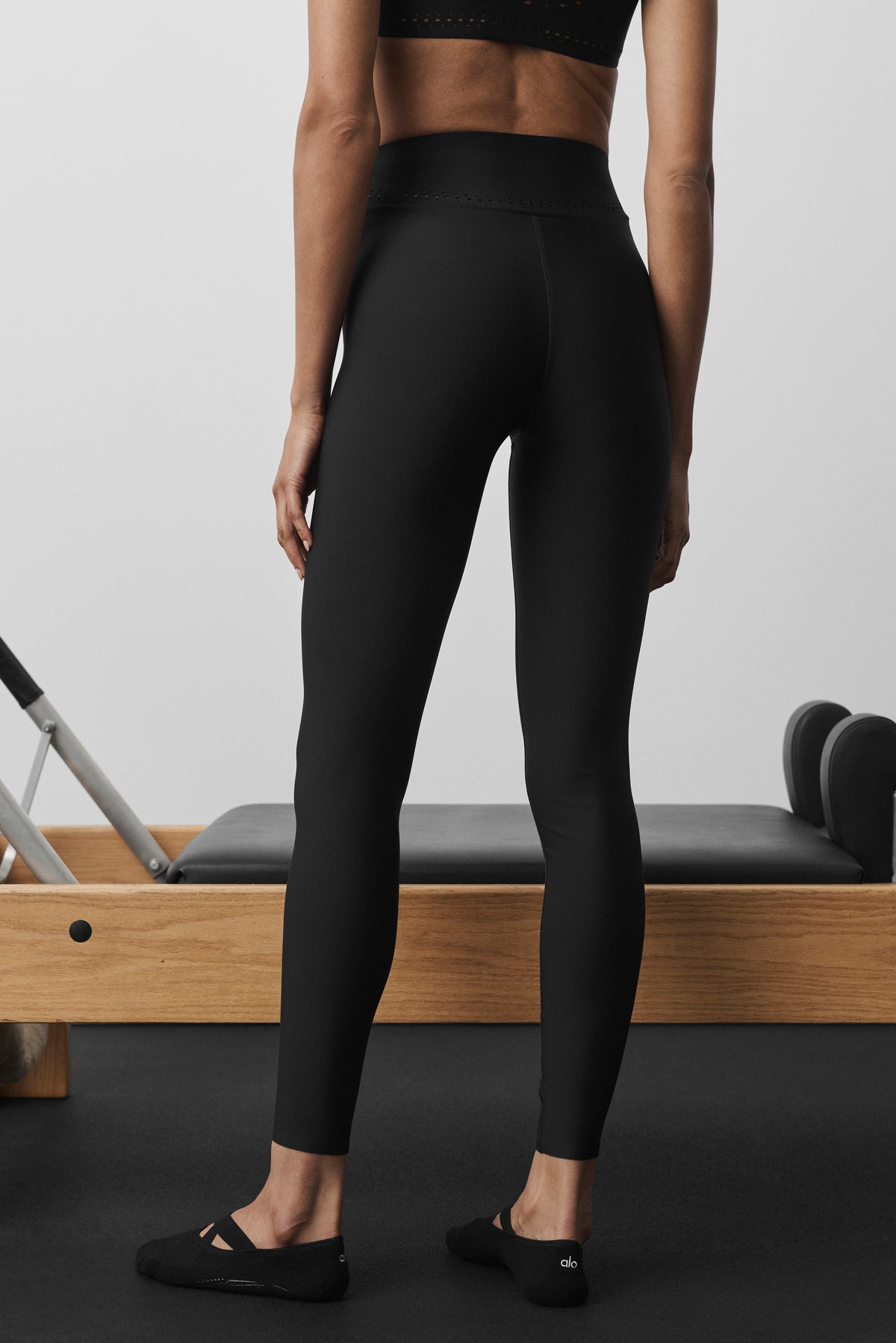 Airlift High-Waist Superstar Legging - Black--3