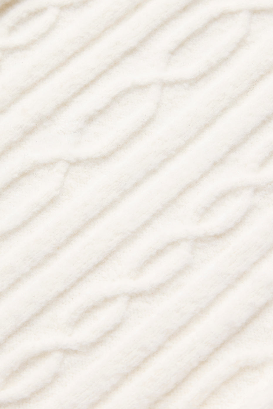 Cable Knit Winter Bliss Short - Ivory--4