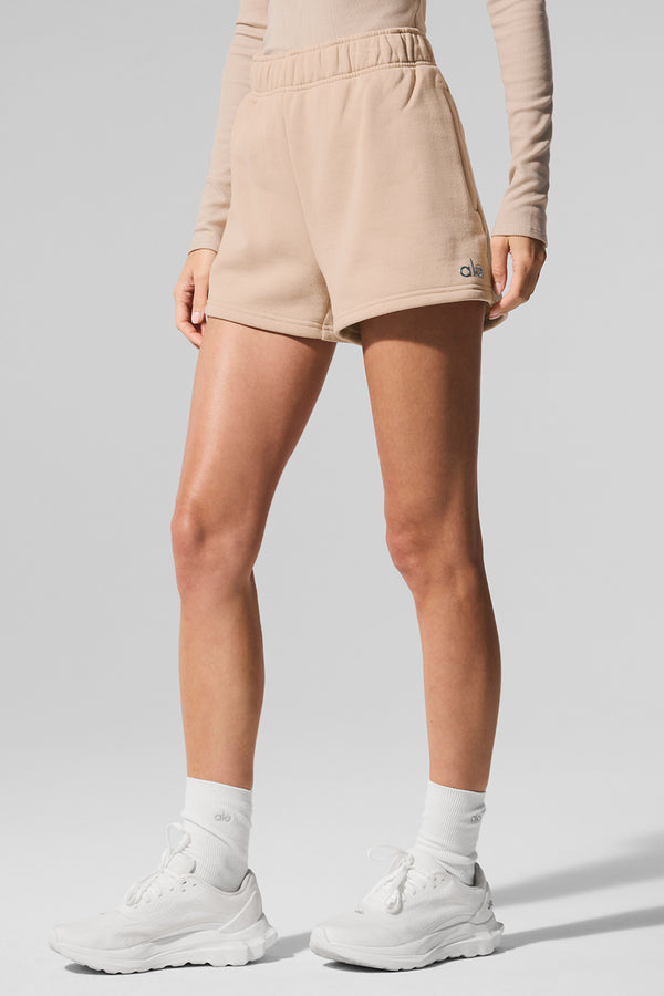 Accolade Short - Macadamia
