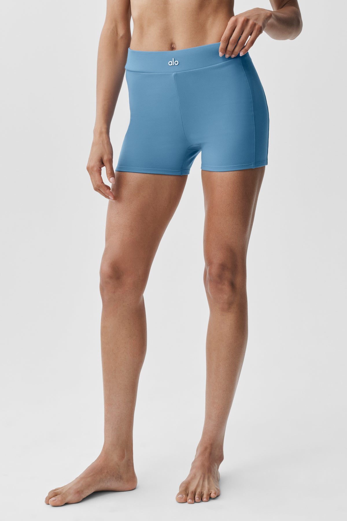 3" Airbrush High-Waist Aura Short - California Blue--0